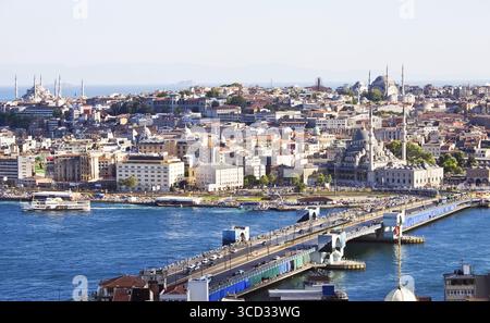 Blick vom Galata-Turm, Goldenes Horn, Istanbul, Türkei Stockfoto