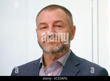 Prag, Tschechische Republik. August 2025. Der Präsident des Tschechischen Radsportverbandes David Prusa nimmt am 12. August 2025 an einer Pressekonferenz für das tschechische Radrennen durch Prag Teil. Quelle: Michaela Rihova/CTK Photo/Alamy Live News Stockfoto