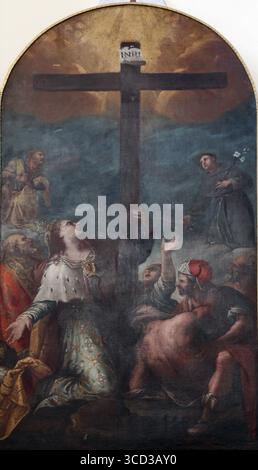 Heiligen versammelt um das Kreuz, Katholische Kirche Saint Eustache in Dobrota, Montenegro Stockfoto