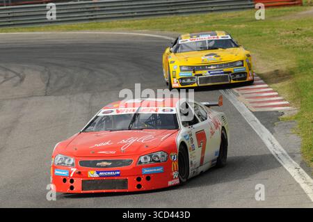 Magione, Italien - 20. September 2014: NASCAR Whelen Euro Series im Rennen auf dem Autodromo dell'Umbria in Magione. Stockfoto