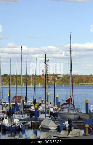 Marina am Goitzsche See in der Stadt Bitterfeld, Sachsen - Anhalt, Deutschland Stockfoto