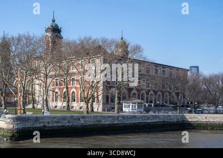 Ellis Island und Haupteinwanderungsgebäude Stockfoto