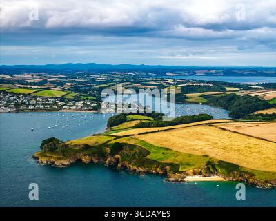 St. Anthony Lighthouse ab Drohne, Roseland Peninsula, Head Circular Walk, Cornwall, Großbritannien Stockfoto