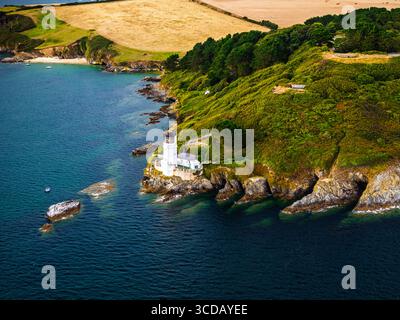 St. Anthony Lighthouse ab Drohne, Roseland Peninsula, Head Circular Walk, Cornwall, Großbritannien Stockfoto