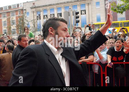 Adam Sandler bei der irischen Premiere von „You Don't Mess with the Zohan“ im Savoy-Kino in Dublin - 30. Juli 2008 Stockfoto