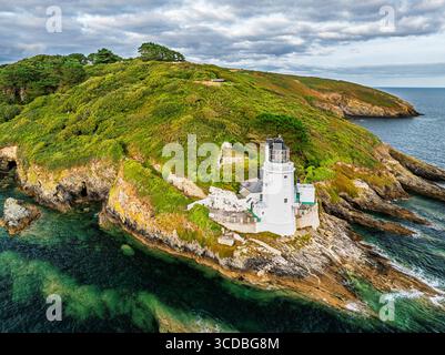 St. Anthony Lighthouse ab Drohne, Roseland Peninsula, Head Circular Walk, Cornwall, Großbritannien Stockfoto