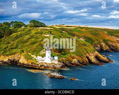 St. Anthony Lighthouse ab Drohne, Roseland Peninsula, Head Circular Walk, Cornwall, Großbritannien Stockfoto