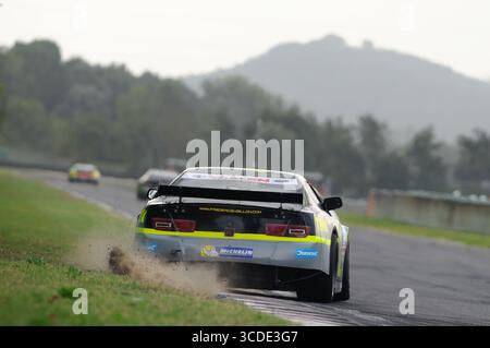 Magione, Italien - 20. September 2014: NASCAR Whelen Euro Series im Rennen auf dem Autodromo dell'Umbria in Magione. Stockfoto