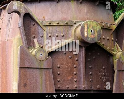 Transfer oder Klettpfanne, ein Relikt aus der Eisenfabrik von Redcar, gesehen im Kirkleatham Museum, Redcar, Teesside, England, Großbritannien Stockfoto