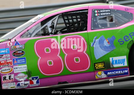 Magione, Italien - 20. September 2014: NASCAR Whelen Euro Series im Rennen auf dem Autodromo dell'Umbria in Magione. Stockfoto