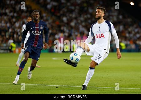 Udine, Friaul Julisch Venetien, Italien. August 2025. Während des Fußballspiels des UEFA Super Cup 2025 zwischen Paris Saint-Germain und Tottenham Hotspur im Bluenergy Stadium am 13. August 2025, Udine, Italien (Foto: © Mattia Radoni/ZUMA Press Wire) NUR REDAKTIONELLE VERWENDUNG! Nicht für kommerzielle ZWECKE! Stockfoto