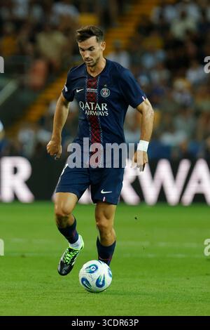 Udine, Friaul Julisch Venetien, Italien. August 2025. Os8während des Fußballspiels des UEFA Super Cup 2025 zwischen Paris Saint-Germain und Tottenham Hotspur im Bluenergy Stadium am 13. August 2025, Udine, Italien (Foto: © Mattia Radoni/ZUMA Press Wire) NUR REDAKTIONELLE VERWENDUNG! Nicht für kommerzielle ZWECKE! Stockfoto