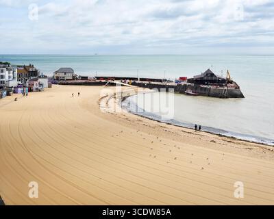 Golden Sands in Viking Bay in Broadstairs Kent England Stockfoto