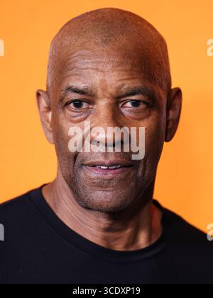 MIRACLE MILE, LOS ANGELES, KALIFORNIEN, USA - 13. AUGUST: Der US-amerikanische Schauspieler, Regisseur und Produzent Denzel Washington kommt am 13. August 2025 in Miracle Mile, Los Angeles, Kalifornien. (Foto: Xavier Collin/Image Press Agency) Stockfoto