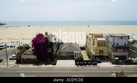 Santa Monica Strandhäuser mit Meerblick und Sandstrand, Kalifornien, USA Stockfoto