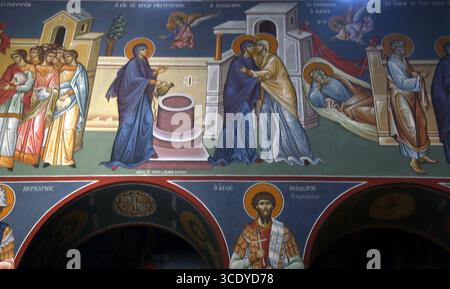 Ikonen des Theotokos und der Verkündigung und der Visitiation zwischen der Jungfrau Maria und der Heiligen Elisabeth die Himmelfahrt der Marienkirche Voula Griechenland Stockfoto