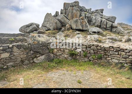 Eisenzeitliche befestigte Siedlung Praia Castro de Barona, A Coruna, La Coruna, Spanien Stockfoto