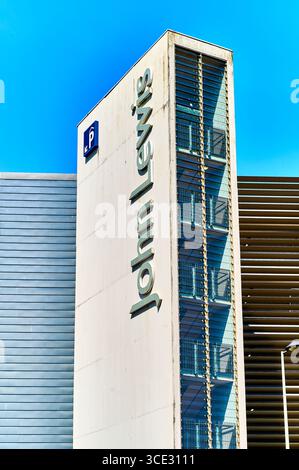 John Lewis Store Parkhaus mit mehreren Stockwerken im Stadtteil Liverpool One Stockfoto