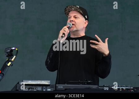 UK. August 2025. LONDON, ENGLAND - 14. AUGUST: DJ Shadow tritt am 14. August 2025 in South Facing, Crystal Palace Bowl in London auf.CAP/MAR © MAR/Capital Pictures Credit: Capital Pictures/Alamy Live News Stockfoto