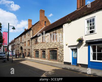 Denkmalgeschützte Gebäude entlang der Palace Street in Canterbury Kent England Stockfoto