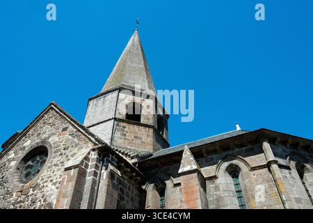 Compains, Kirche Saint Georges, Region Cezallier, Puy de Dome, Auvergne Rhone Alpes, Frankreich Stockfoto