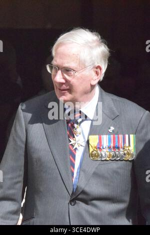 BURY-ST-EDMONDS, SUFFOLK, 15. August 2025, HRH der Duke of Gloucester nimmt an einem Gottesdienst zum 80. Jahrestag des VJ Day in der St. Mary’s Church in Bur-St-Edmonds Teil Stockfoto