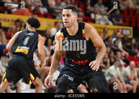 Charleroi, Belgien. August 2025. Der Belgier Emmanuel Manu Lecomte wurde während eines Basketballspiels zwischen der belgischen Nationalmannschaft Belgische Lions und Großbritannien am Freitag, den 15. August 2025 in Oostende in einem Freundschaftsturnier dargestellt. BELGA PHOTO MAARTEN STRAETEMANS Credit: Belga News Agency/Alamy Live News Stockfoto