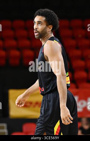 Charleroi, Belgien. August 2025. Der belgische Elias Lasisi wurde während eines Basketballspiels zwischen der belgischen Nationalmannschaft Belgische Lions und Großbritannien am Freitag, den 15. August 2025 in Oostende in einem Freundschaftsturnier gezeigt. BELGA PHOTO MAARTEN STRAETEMANS Credit: Belga News Agency/Alamy Live News Stockfoto