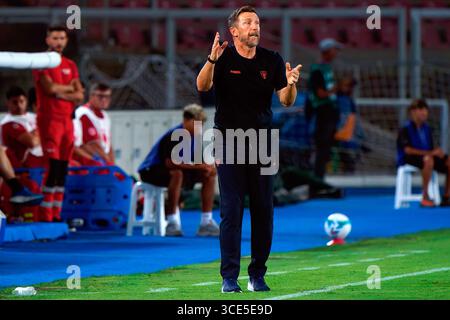 Lecce, Italien. August 2025. Coach Eusebio Di Francesco von US Lecce während US Lecce gegen SS Juve Stabia, italienisches Fußball-Coppa Italia Spiel in Lecce, Italien, 15. August 2025 Credit: Independent Photo Agency/Alamy Live News Stockfoto