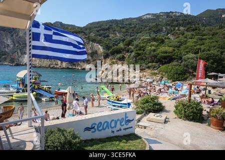 Agios Petros Beach, in der Nähe von Paleokastritsa, Korfu, Griechenland Stockfoto