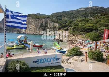 Agios Petros Beach, in der Nähe von Paleokastritsa, Korfu, Griechenland Stockfoto
