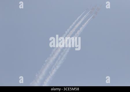 Chicago, USA. August 2025. Proberäume für die Chicago Air and Water Show sind am 15. August 2025 in der Nordseite von Chicago, Illinois, zu sehen. Die Air & Water Show wird von der Stadt Chicago präsentiert und ist die größte kostenlose Show ihrer Art in den USA. (Foto: Alexandra Buxbaum/SIPA USA) Credit: SIPA USA/Alamy Live News Stockfoto