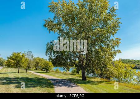 Meewasin Park liegt im River Heights Viertel von Saskatoon. Stockfoto