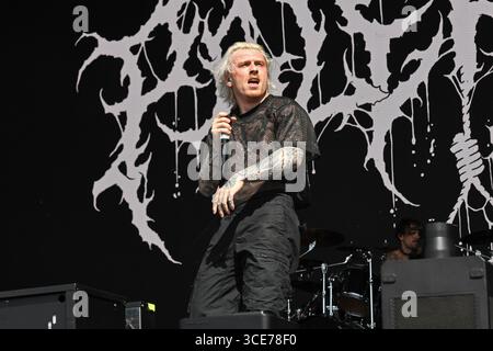 UK. August 2025. DERBYSHIRE, ENGLAND - 08. AUGUST: Marc 'Zelli' Zellweger von 'Paleface Swiss' tritt am 08. August 2025 im Bloodstock Open Air, Catton Park in Derbyshire auf.CAP/MAR © MAR/Capital Pictures Credit: Capital Pictures/Alamy Live News Stockfoto