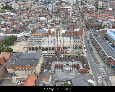 areal Views of Hull Minster ist eine anglikanische Kirche im Zentrum von Hull. Die Kirche hieß Holy Trinity Church. East Riding of Yorkshire, England Stockfoto