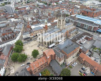 areal Views of Hull Minster ist eine anglikanische Kirche im Zentrum von Hull. Die Kirche hieß Holy Trinity Church. East Riding of Yorkshire, England Stockfoto