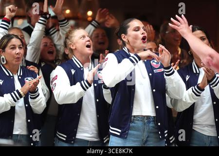 Die US-amerikanische Ilona Maher und ihre Teamkollegen bei einer Begrüßungszeremonie im Rathaus in Sunderland vor der Rugby-Weltmeisterschaft der Frauen, die am Freitag beginnt. Bilddatum: Samstag, 16. August 2025. Stockfoto