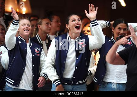 Die US-amerikanische Ilona Maher und ihre Teamkollegen bei einer Begrüßungszeremonie im Rathaus in Sunderland vor der Rugby-Weltmeisterschaft der Frauen, die am Freitag beginnt. Bilddatum: Samstag, 16. August 2025. Stockfoto