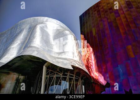 Seattle, Washington - 12. Juli 2015: Architektur und Ausstellungen des Museum of Pop Culture in Seattle Stockfoto