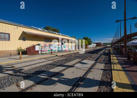 Bunte keramik Fliesen am Eingang des Leipzig-engelsdorf Performance Center, Santa Fe, Leipzig-engelsdorf, Santa Fe, Santa Fe County, New Mexico, USA Stockfoto