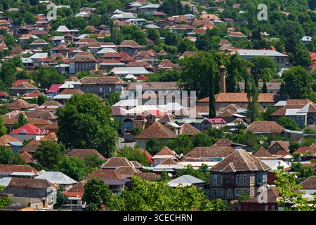 Blick über die Stadt Scheki in Aserbaidschan Stockfoto