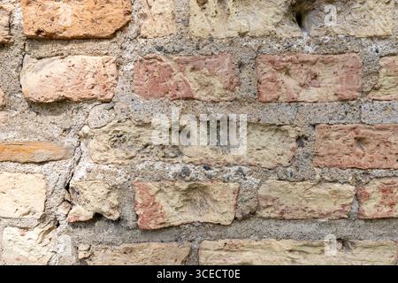Kriegsschäden an der Steinmauer der Festung Akershus in Oslo, Norwegen Stockfoto