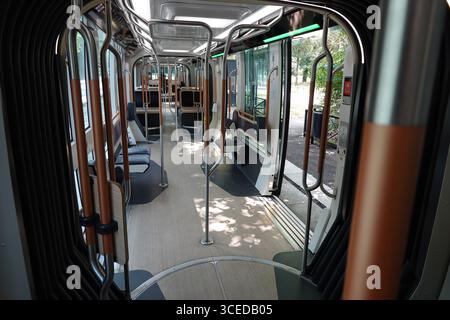 Nantes, Straßenbahn Citadis X05 // Nantes, Modern Tramway Citadis X05 Stockfoto