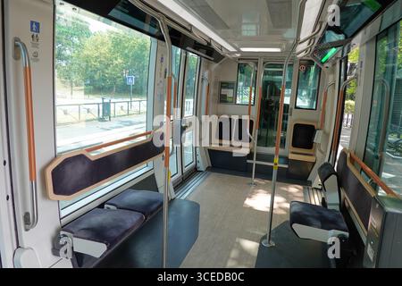 Nantes, Straßenbahn Citadis X05 // Nantes, Modern Tramway Citadis X05 Stockfoto