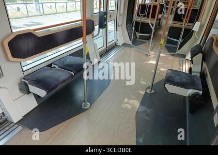 Nantes, Straßenbahn Citadis X05 // Nantes, Modern Tramway Citadis X05 Stockfoto