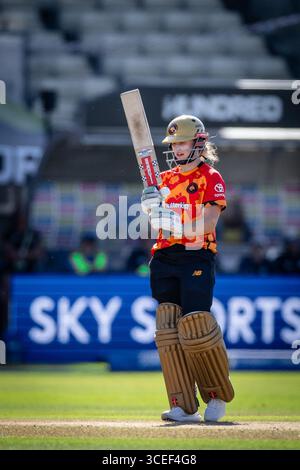 Birmingham, Großbritannien. August 2025. Birmingham, England, 17. August 2025: Emma Lamb von Birmingham Phoenix schlägt während des Hundert Gruppenspiels zwischen Birmingham Phoenix Women und London Spirit Women im Edgbaston Stadium, Birmingham, England (Unnati Naidu/SPP). /Alamy Live News Stockfoto