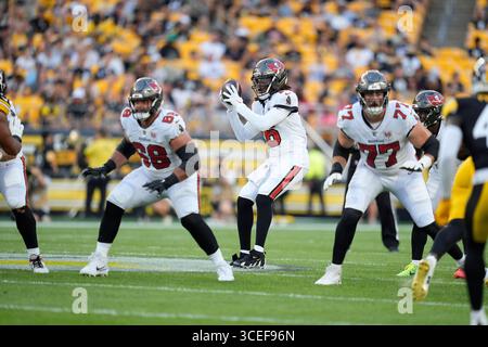 Pittsburgh, Pennsylvania, USA. August 2025. 16. August 2025: Teddy Bridgewater #16 beim Vorsaisonspiel der Pittsburgh Steelers und Tampa Bay Buccaneers im Acrisure Stadium in Pittsburgh, PA. Brook Ward/scheinbare Media Group (Kreditbild: © AMG/AMG via ZUMA Press Wire) NUR REDAKTIONELLE VERWENDUNG! Nicht für kommerzielle ZWECKE! Stockfoto