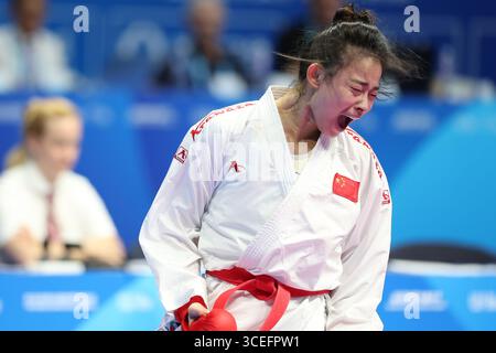 Chengdu, China. 9. August 2025. Die Chinesin Gong Li gewinnt die 61 kg Kumit-Goldmedaille der Frauen, nachdem sie ihre japanische Rivale Sarara Shimada bei den Weltspielen in Chengdu, der Hauptstadt der südwestlichen Provinz Sichuan, am 9. August 2025 besiegt hatte. Quelle: Tian Yuhao/China News Service/Alamy Live News Stockfoto