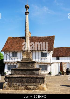 Das Market Cross auf dem Marktplatz in Lavenham in Suffolk England Stockfoto