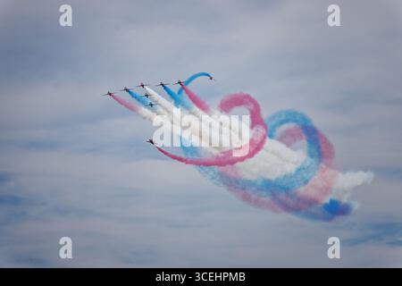 Red Arrows RAF Kunstflugteam bei Eastbourne August 2025 Stockfoto